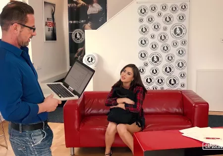 A Young Bitch Showed A Man Pranks And Began To Fuck Dirty With Him