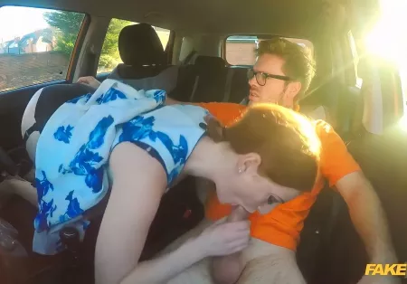 The Cadet Of The Car Seduced The Instructor To Fuck In The Car